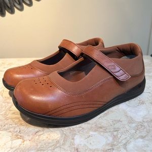 Orthopedic Shoes Women 8.5 W Tan Brown Drew 14370-82 Comfort Closure Orchid